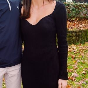 BLACK MAXI DRESS!!! Super cute originally $60!! Selling for 40!